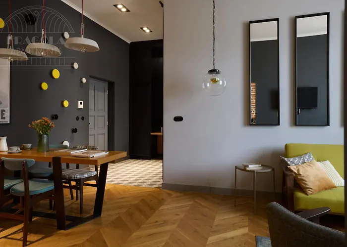 Goldfinger 3-Bed Unique In The Heart Of Podgorze